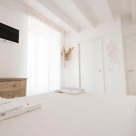 Casa Memi Bed & Breakfast 4*